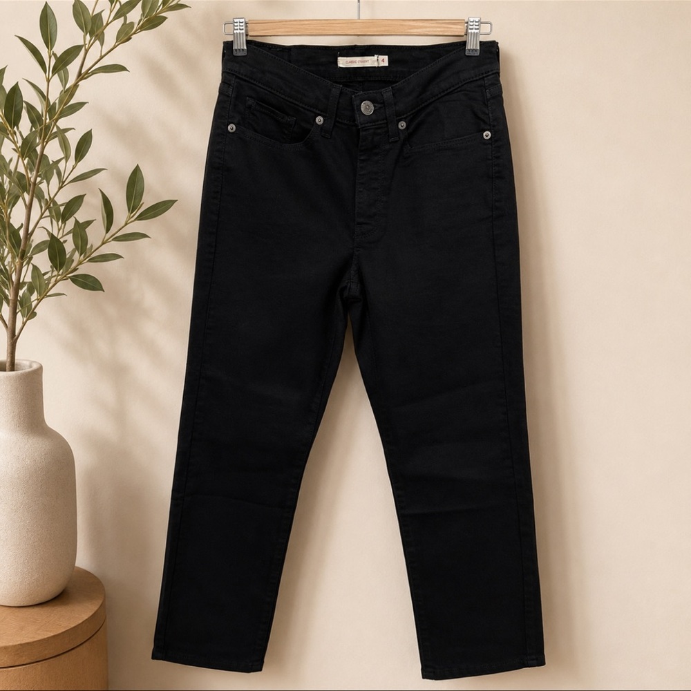 Levi’s Classic Straight Black Jeans Women’s Size 4 Water<Less Stretch Denim